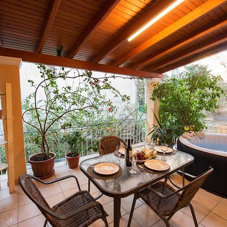Luxury katrinas apartment with outdoor jacuzzi Corfu  Buitenkant foto