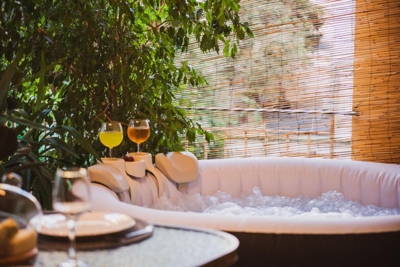 Luxury katrinas apartment with outdoor jacuzzi Corfu  Buitenkant foto