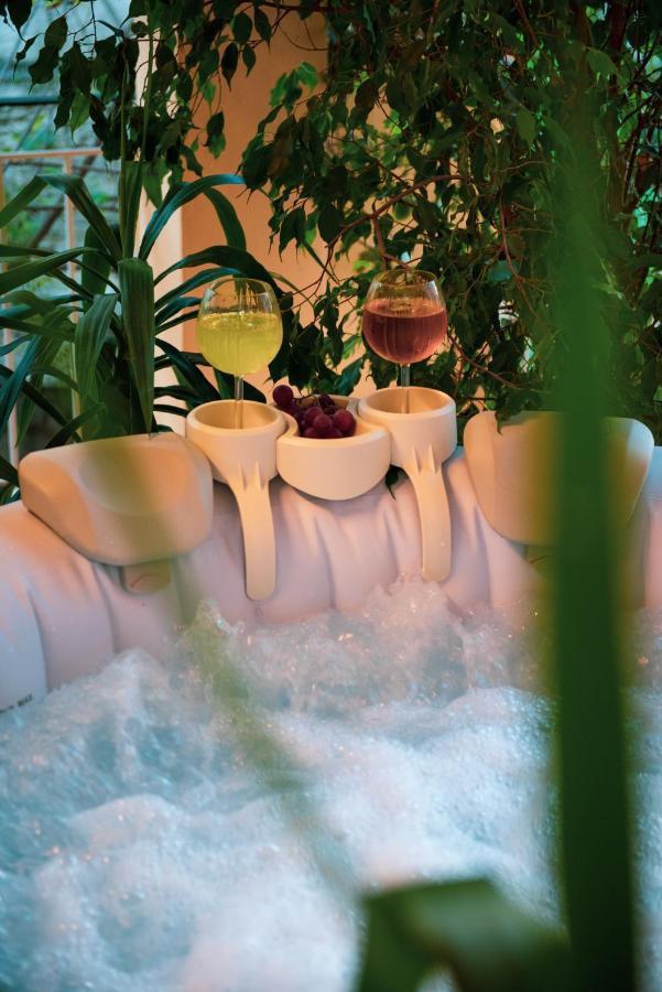 Luxury katrinas apartment with outdoor jacuzzi Corfu  Buitenkant foto